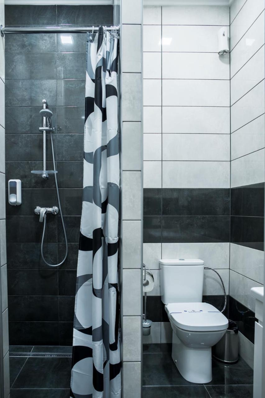 Mini Hotel Barvy Lvova On Horodotska St. ภายนอก รูปภาพ