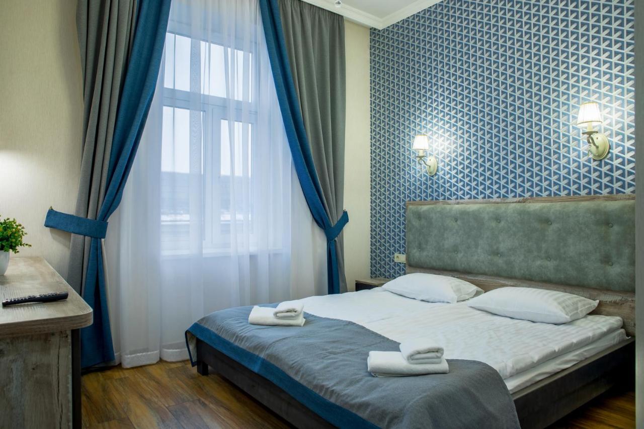 Mini Hotel Barvy Lvova On Horodotska St. ภายนอก รูปภาพ