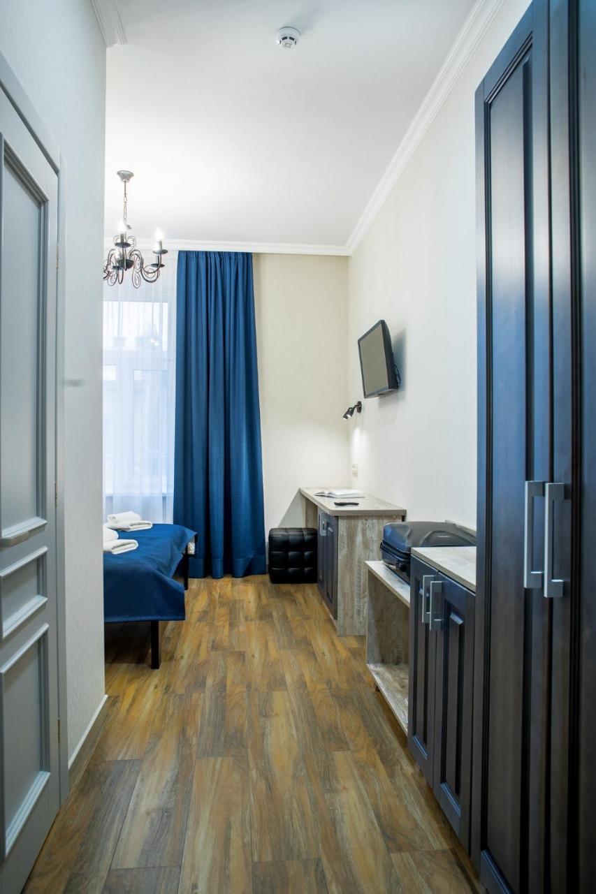 Mini Hotel Barvy Lvova On Horodotska St. ภายนอก รูปภาพ