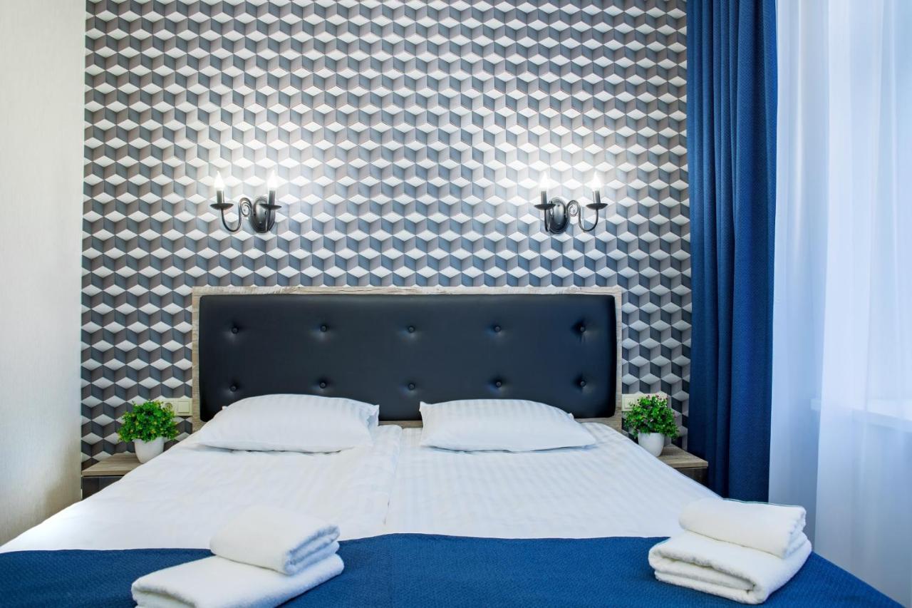 Mini Hotel Barvy Lvova On Horodotska St. ภายนอก รูปภาพ